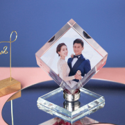 照片定制水晶旋转魔方相框创意桌面婚纱照纪念册实用高端摆台摆件