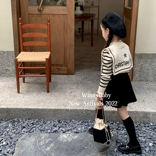 韩国版2022秋冬女童洋气学院，风条纹针织衫时髦软糯披肩毛衣潮