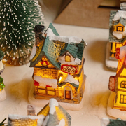 雪屋小房子发光桌面摆件家居，饰品道具场景布置圣诞节微缩景观发光