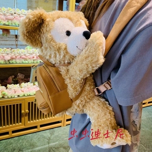 上海迪士尼乐园，国内达菲小熊背包毛绒，公仔双肩背包书包