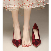 红色高跟鞋女婚鞋秀禾婚纱两穿2024年尖头细跟单鞋高级性感新娘鞋
