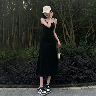 黑色无袖吊带连衣裙子女夏季2023法式设计感收腰显瘦辣妹长裙