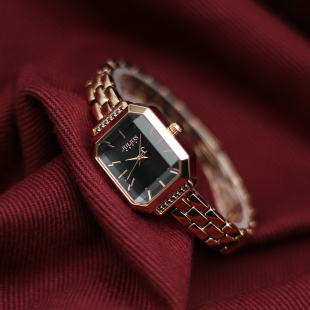 聚利时韩版时尚钢带手表，女时尚ol气质，方形小表盘防水女表
