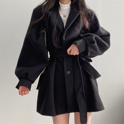 短款赫本风衣毛呢子(毛呢子，)斗篷西装外套，女秋冬高级感加绒小个子黑色大衣