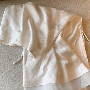 新中式国风米白色三醋酸半身裙女夏小个子显瘦光滑缎面提花开叉裙