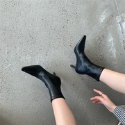 欧洲站高跟短靴h女ins潮2023秋冬女鞋真皮尖头细跟裸靴马丁靴
