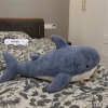 网红可爱鲨鱼睡觉抱枕毛绒玩具靠垫沙发床上抱着玩偶布娃娃礼物女