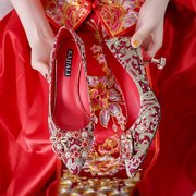 大红色结婚鞋女新娘鞋2022百搭水钻单鞋，高跟鞋细跟中式秀禾鞋