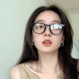 韩国经典黑框近视眼镜，女防蓝光辐射小框日常素颜平光眼镜，框架小脸
