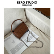 EZRO质感手工编织真皮 洋气链条斜挎手提小方包盒子包牛皮包