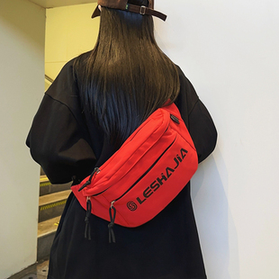 红色斜挎包男士胸包女大容量，运动腰包休闲单肩包学生旅游骑行背包