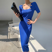 wangxo蓝色方领针织连衣裙女装，2023夏季收腰显瘦包臀中长裙子