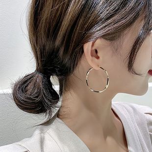 925银针金色圈圈耳环，女2024潮小众设计耳钉，气质高级轻奢饰品
