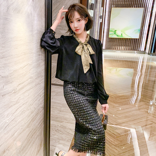 MIUCO鎏金蝴蝶结系带长袖衬衫+亮片粗花呢一步裙套装