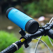 多功能蓝牙音响自行车骑行户外小音箱插卡收音机带强光手电筒防水