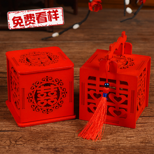 中国风创意结婚木质镂空喜糖盒，婚庆回礼糖果盒流苏穗心形喜字盒子