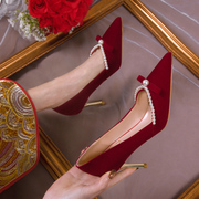 中式婚鞋2023年春季秀禾服婚纱，两穿新娘鞋结婚尖头红色高跟鞋
