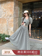 LINGLAI玲莱法式波点套装连衣裙夏显瘦气质小众设计梨型身材长裙