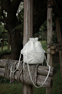 原创汉服配饰包袋斜挎古风包汉服包包蕾丝绣花手提质感水桶包