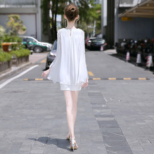 设计师款女装小众2024夏季白色，裙子显瘦蝙蝠，袖气质雪纺连衣裙