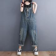 破洞牛仔背带裤女大码阔腿连体裤Women oversized denim jumpsuit