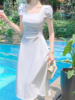 法式白色连衣裙2024夏方领收腰显瘦气质女神范小白裙伴娘服女