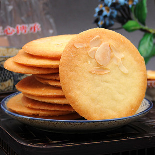 老香斋杏仁片薄脆饼干上海特产老字号食品糕点伴手礼休闲零食小吃