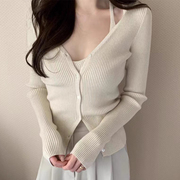 韩国chic春季气质v领针织，开衫上衣女修身显瘦内搭吊带背心两件套