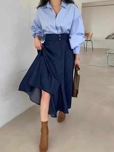 韩国chic春季温柔奶蓝灯笼袖，衬衫+高腰，显瘦不规则半身裙套装