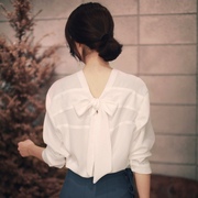 白色雪纺衫女2024年秋装V领小衫洋气超仙设计感小众长袖上衣
