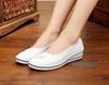 老北京布鞋女鞋一字护士鞋白色，坡跟工作鞋软牛筋底透气美容鞋