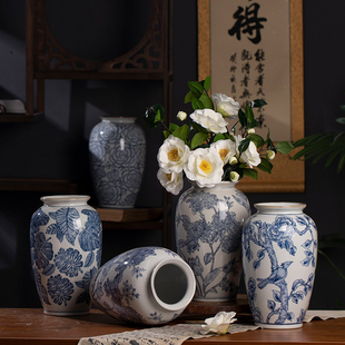 萝卜陶瓷花瓶高级感创意水培鲜花轻奢花器客厅摆件现代中式青花瓷