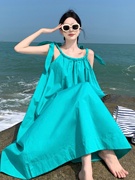 法式湖蓝色挂脖吊带连衣裙子女，夏气质(夏气质，)高级感三亚海边度假沙滩长裙
