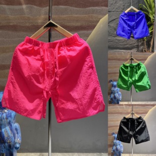 夏季潮流荧光彩色休闲短裤，情侣款时尚，宽松速干运动沙滩五分裤