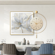 约餐厅装饰画带钟组合轻奢大气客厅餐桌，墙面创意挂钟时钟