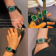 人造祖母绿手表款手链女轻奢小众女士腕表款手环欧美时尚大方手镯