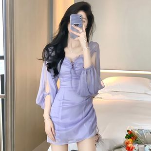 性感一字肩连衣裙女2023春法式紫色雪纺气质收腰修身包臀裙子