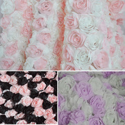 粉色乳白采色雪纺，绣花服装裙子面料立体玫瑰花，布料3d背景展台布