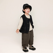 韩国童装男童牛仔马甲春装，2024儿童个性坎肩，男宝宝外穿背心潮