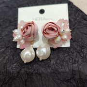 甜美粉色花朵珍珠耳环女轻奢耳饰品，925银针耳钉，女花卉粉玫瑰耳夹