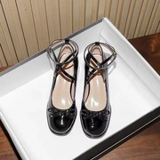 黑色蝴蝶结单鞋女粗跟2024年春法式漆皮高跟鞋小众气质仙女鞋