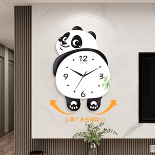 熊猫钟表客厅墙上挂钟，家用静音石英钟时钟日历，创意挂表免打孔
