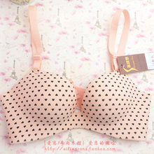 精油珠子按摩 可爱桃心点无痕一片式聚拢文胸内衣套装 满98元包邮