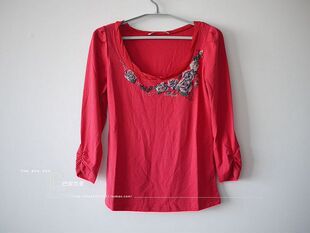 10款正品102202㊣★<span class=H>巧帛</span> Chaber★ 领口钉珠绣花玫红色圆领<span class=H>针织</span><span class=H>衫</span>