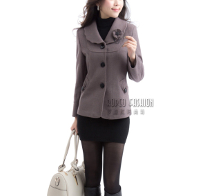 2011女装新款冬装短装<em>外套</em>韩版<em>小款皮油</em>上衣