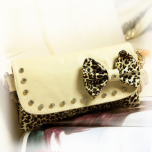 ά�ⲩ2012���� �¿�Ů�� ����������������ư���Ů�� �����