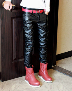 A wild tree is limited to new fashion trends Korean washed pants men's men's slim leather pants