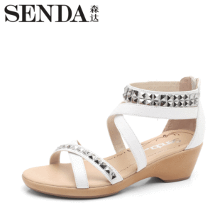  SENDA/森达牛皮4EB62D女凉鞋年夏季铆钉简约 中跟日常休闲