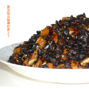  楚忆坊私房菜下饭菜——黑豆豉尖辣椒爆炒萝卜丁。小灶私厨很家常