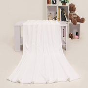 白色毛毯纯色拍照背景，毯珊瑚绒毯法兰绒床单，铺床毯子单人双人纯白